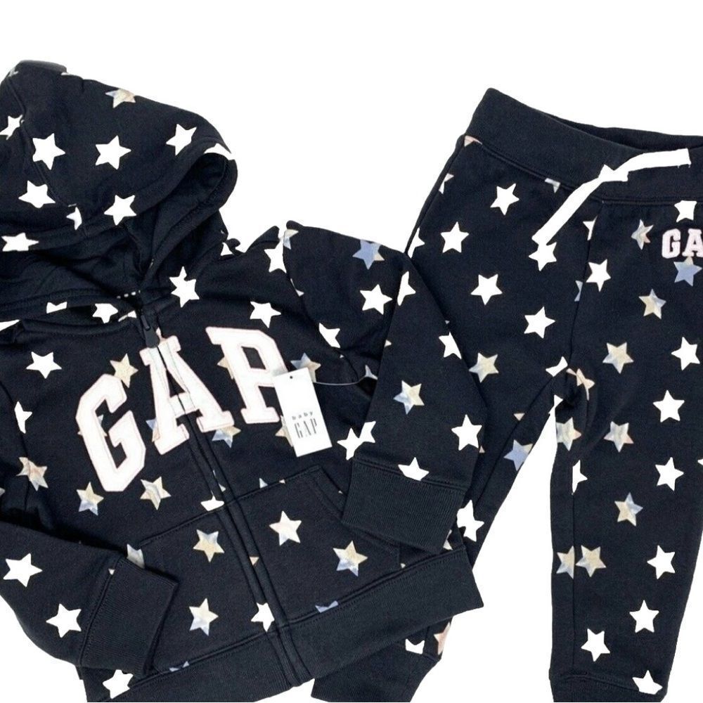 • Title
Baby Gap Girls 12-18 Months Black Star Print Logo Hoodie and Jogger Set